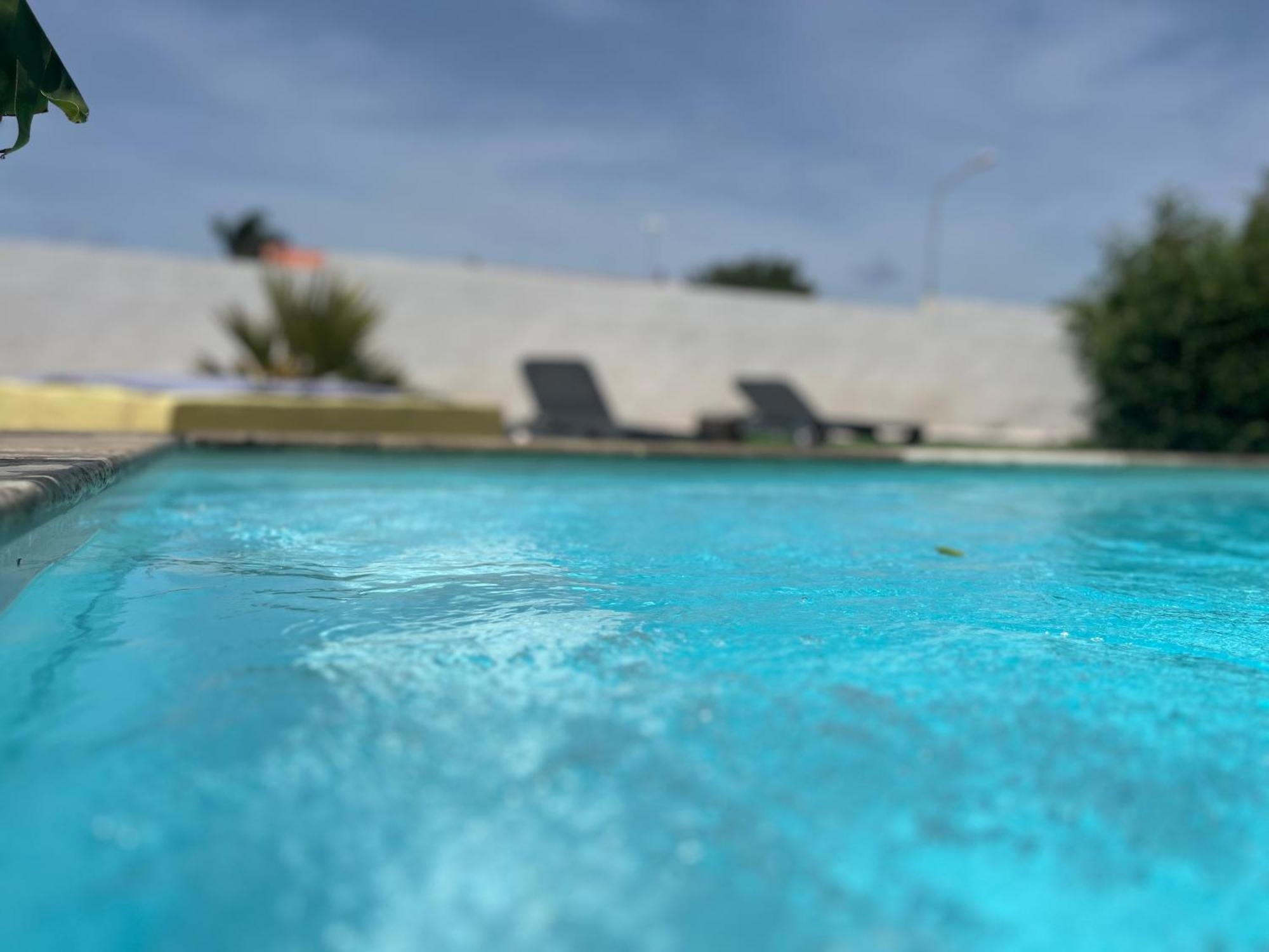 Bon Bini Kokolishi Hotell Willemstad Exteriör bild