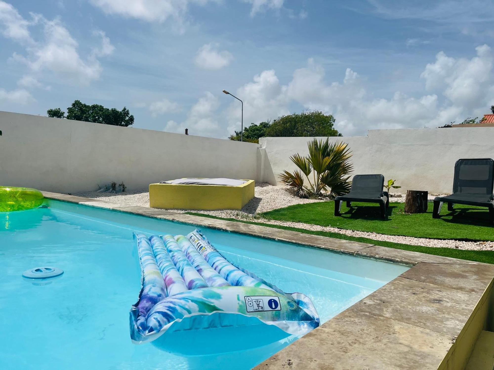 Bon Bini Kokolishi Hotell Willemstad Exteriör bild